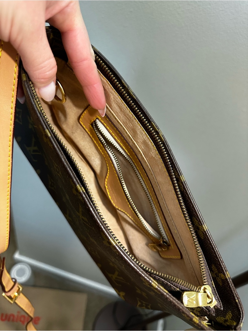 Louis Vuitton Monogram Canvas Crossbody with Tan Strap - Picture 9 of 14